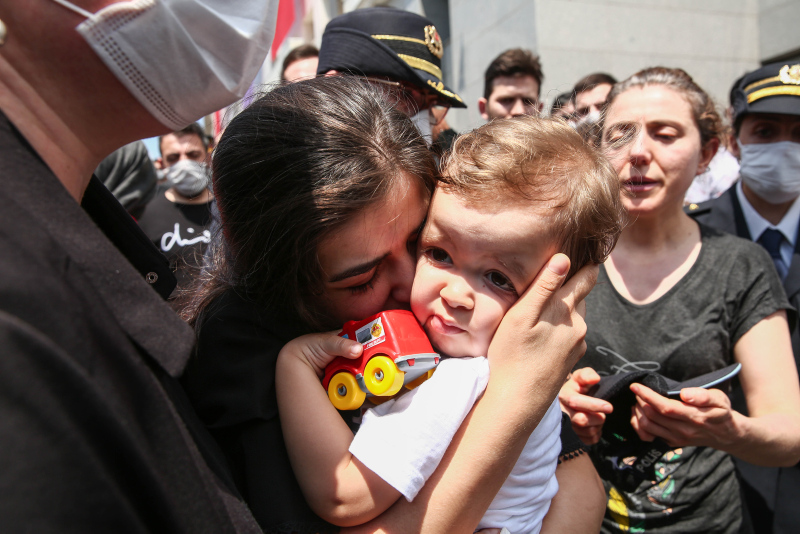 Şehit polis Erkan Gökteke için İstanbul İl Emniyet Müdürlüğünde tören düzenlendi