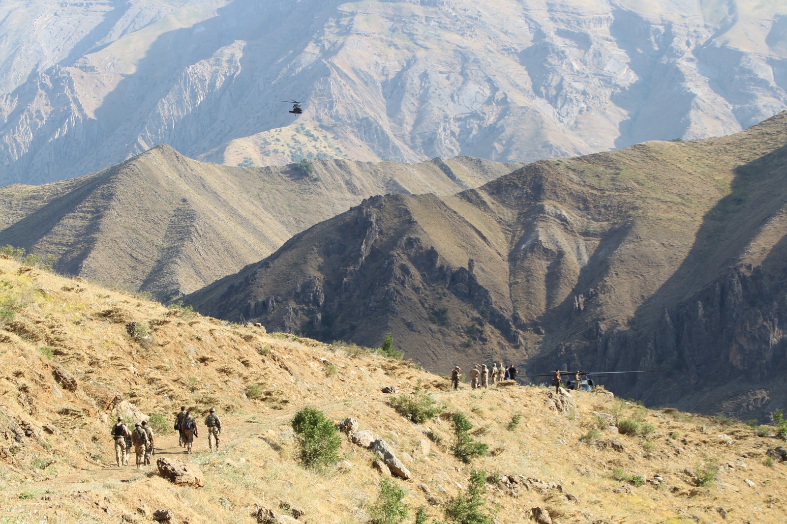 Son dakika: İçişleri Bakanlığınca Hakkari’de yıldırım-2 cilo operasyonu başlatıldı