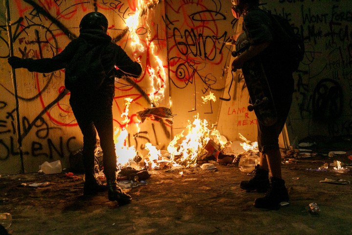 ABD’de şiddet olayları durmuyor! Trump’tan son dakika hamle! Daha fazla federal güç...