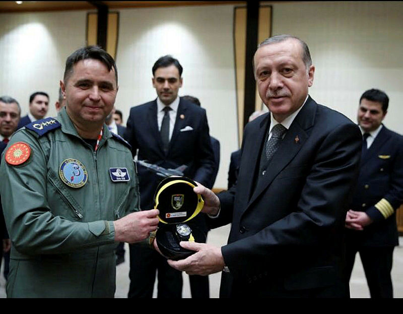 Son dakika: Başkan Erdoğan, ’Bu bizim Mete’ diyerek selamlamıştı! Yaş’ta dikkat çeken detay