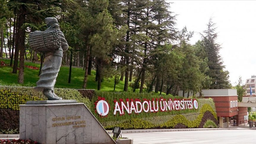 Anadolu Üniversitesi taban puanları 2020: Anadolu Üniversitesi 2 ve 4 yıllık bölümlerin taban puanları ve başarı sıralaması
