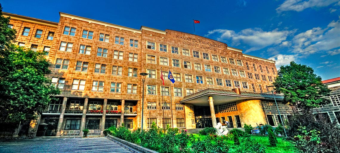 Ankara Üniversitesi taban puanları 2020: Ankara Üniversitesi 2 ve 4 yıllık bölümlerin taban puanları ve başarı sıralaması