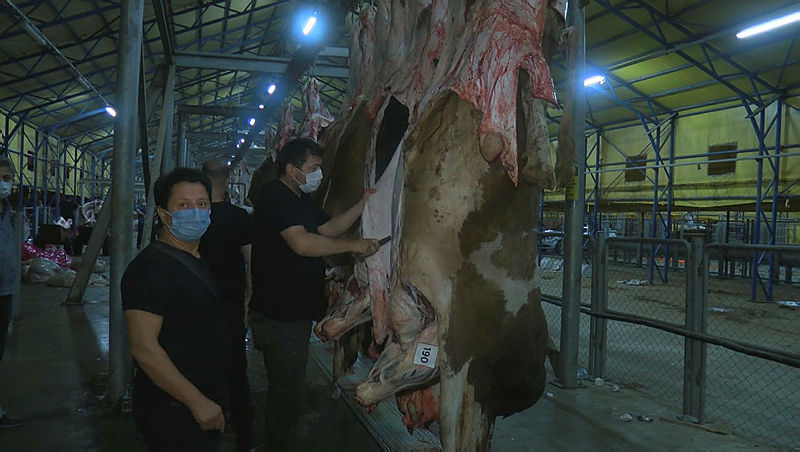 Son dakika haberler: İBB’den kurban rezaleti! A Haber ekibine müdahale ettiler! Vatandaşların iddiaları ağızları açık bıraktı