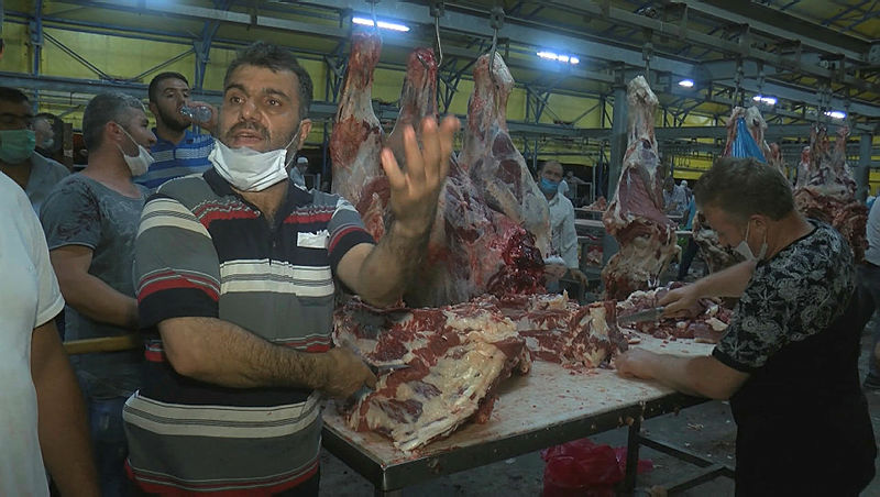 Son dakika haberler: İBB’den kurban rezaleti! A Haber ekibine müdahale ettiler! Vatandaşların iddiaları ağızları açık bıraktı