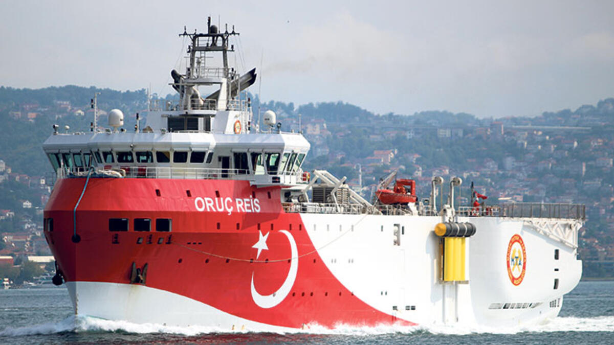 Son dakika: Doğu Akdeniz’de sular ısındı! Oruç Reis yola çıktı, Atina panikledi! Art arda acil toplantılar...