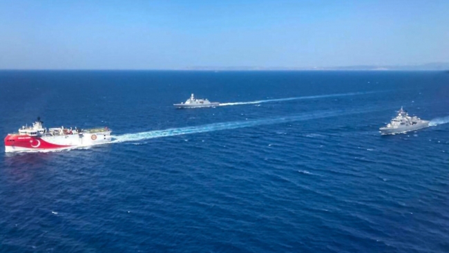Son dakika haberler: Doğu Akdeniz’de Oruç Reis fırtınası! Yunanistan AB ve NATO’ya sığındı...