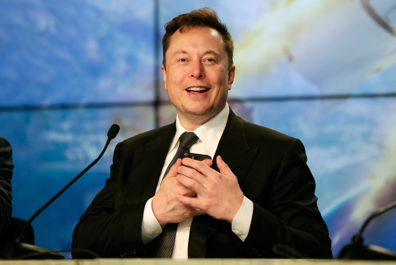 Elon Musk bombayı patlattı! Dünyada bir ilk olacak