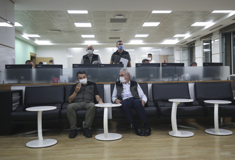 Son dakika! Bakan Pakdemirli’den Nallıhan’daki yangınla ilgili açıklamalar!