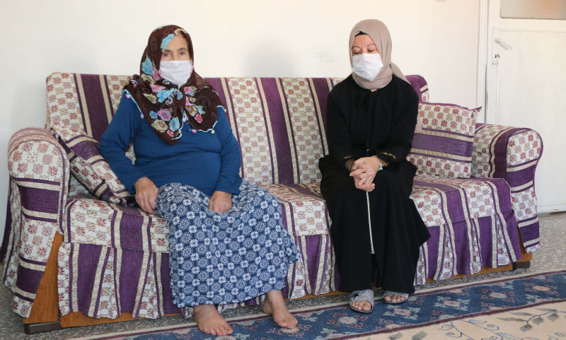 Corona virüsü yenen 104 yaşındaki kadın: Hiç evden çıkmadım...