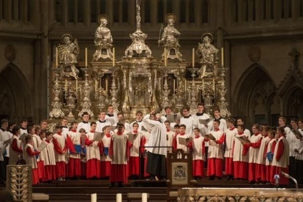 Almanya’da Katolik Kilisesi cinsel taciz mağdurlarına tazminat ödeyecek