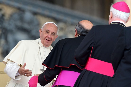 Almanya’da Katolik Kilisesi cinsel taciz mağdurlarına tazminat ödeyecek