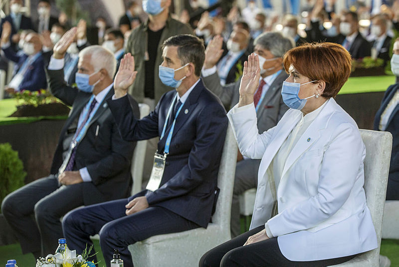 Son dakika: İYİ Parti’de liste krizi büyüyor! Meral Akşener’e ’Koray Aydın’a görev vermeyin’ ziyareti! İşte Akşener’in yanıtı...