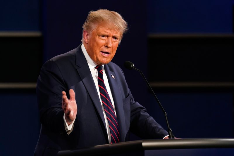 Son dakika: Trump ve Biden’dan alevli tartışma! Geceye damga vuran sözler: Putin’in köpeğisin...