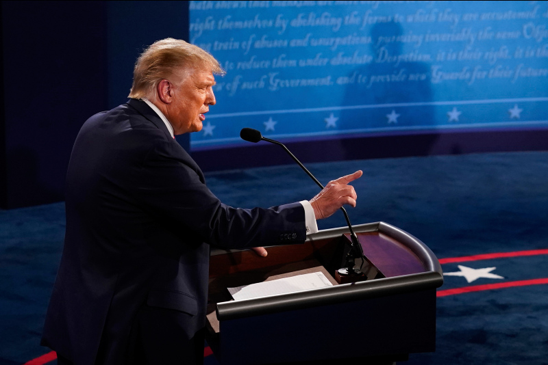 Son dakika: Trump ve Biden’dan alevli tartışma! Geceye damga vuran sözler: Putin’in köpeğisin...
