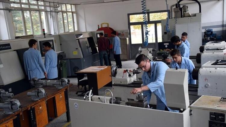 SON DAKİKA | Okullar ne zaman açılacak, yarın okullar açılıyor mu? Ortaokul ve liseler ile 8. ve 12. sınıf için yüz yüze eğitim...