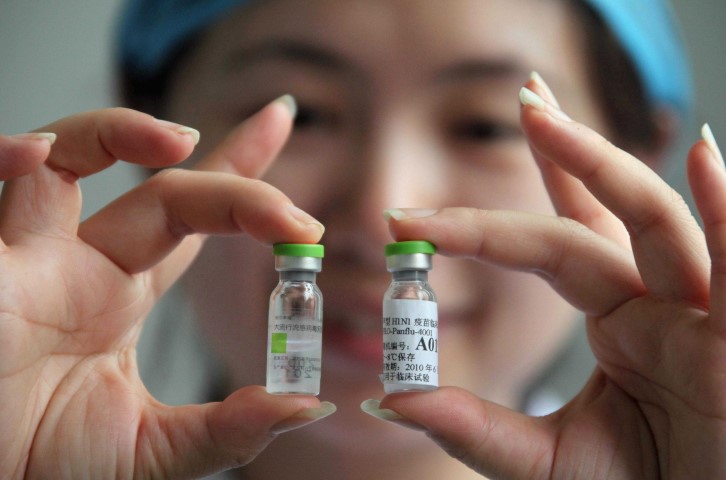 Coronavirüs aşısı ile ilgili son dakika açıklaması geldi! En erken o tarihte görebiliriz...