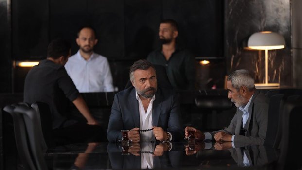 Eşkıya Dünyaya Hükümdar Olmaz son bölüm hemen izle! ATV ile EDHO Eşkıya Dünyaya Hükümdar Olmaz 166. bölüm izle!