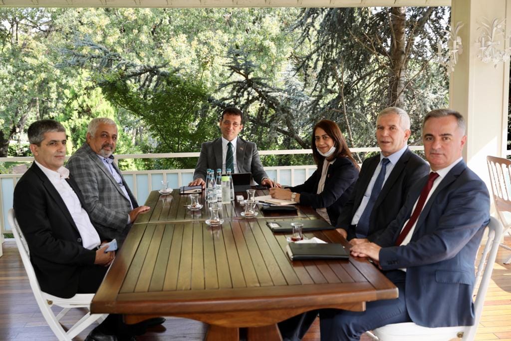 Son dakika: İBB’nin algı operasyonuna CHP’liler bile inanmadı! Sosyal medya paylaşımı alay konusu oldu...