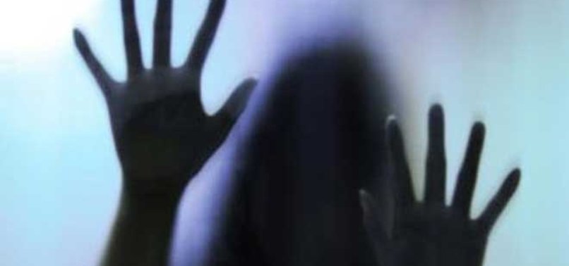 SON DAKİKA | Üniversite öğrencisi kıza defalarca tecavüz etti! Yurt odasında dehşet görüntüler...