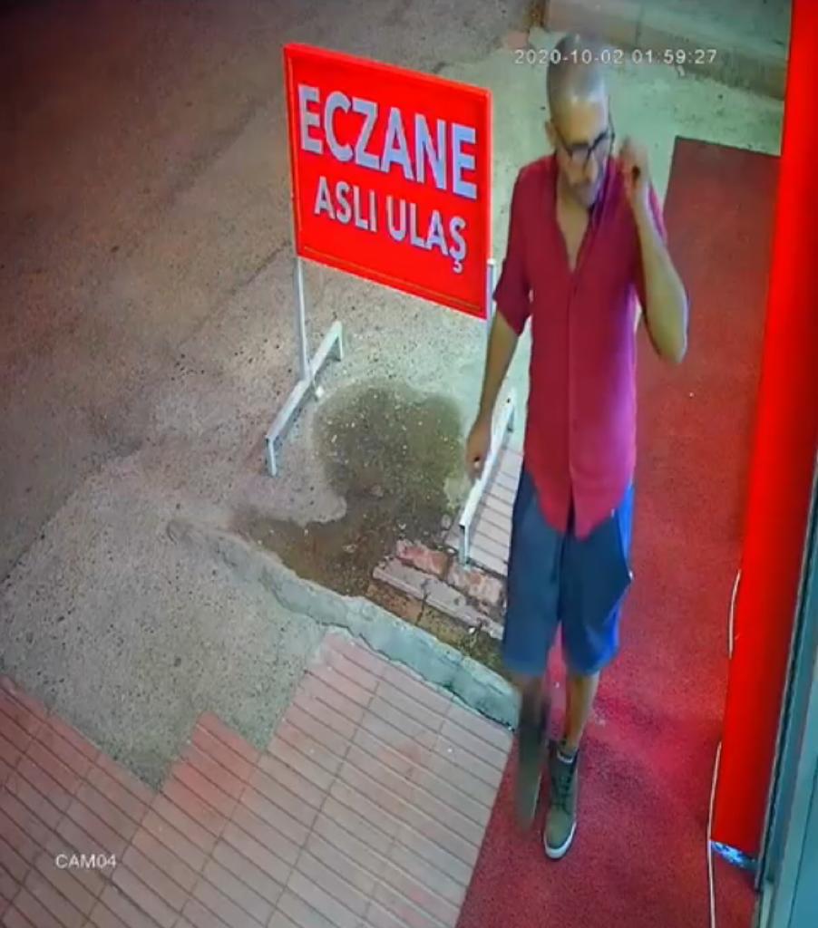 Son dakika: Önce saçlı girdi, bir gün sonra saçlarını kestirdi! Binbir surat kalpazan