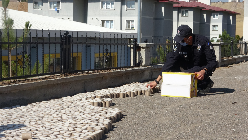 Son dakika haberler: Sivas’ta büyük panik! Sokağın ortasında onlarcası bulundu, gerçek ortaya çıkınca...