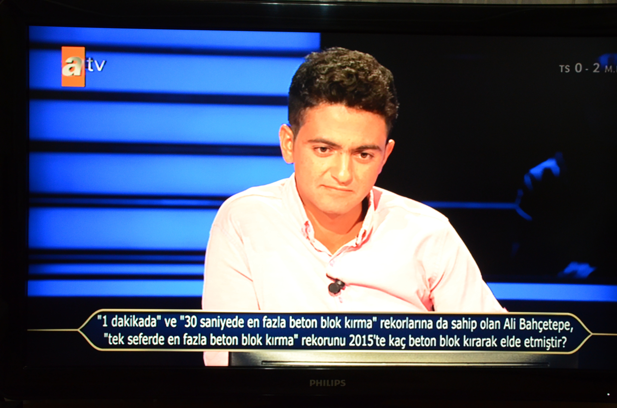 SON DAKİKA | Urfalı Hikmet sosyal medyaya damga vurmuştu! Kim Milyoner Olmak İster’de Hikmet Karakurt 250 bin liralık o soruda yarışmadan çekildi