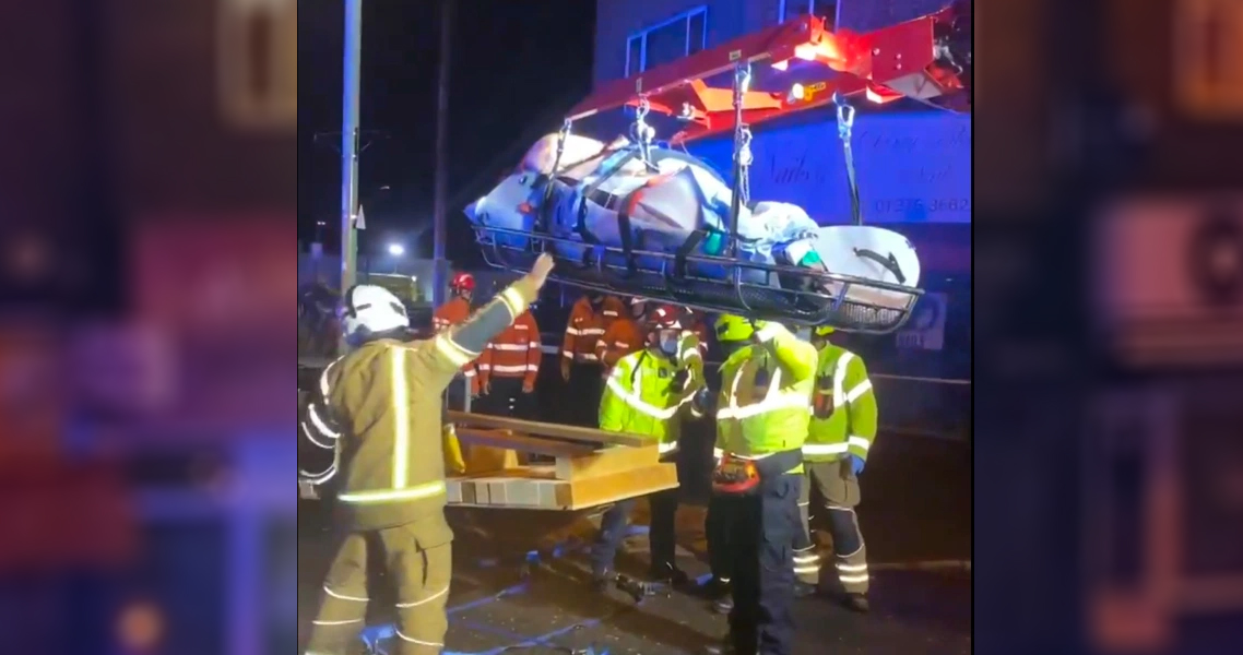 Son Dakika Haberler: Fast food bağımlılığı hayatını kabusa çevirdi! 5 yıldır evden çıkamıyordu... 30 itfaiyeci zor kurtardı!