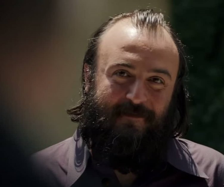 Kırmızı Oda Akif’in hikayesi nedir? Kırmızı Oda’daki Akif’i canlandıran Deniz Hamzaoğlu kimdir, kaç yaşında ve nereli?