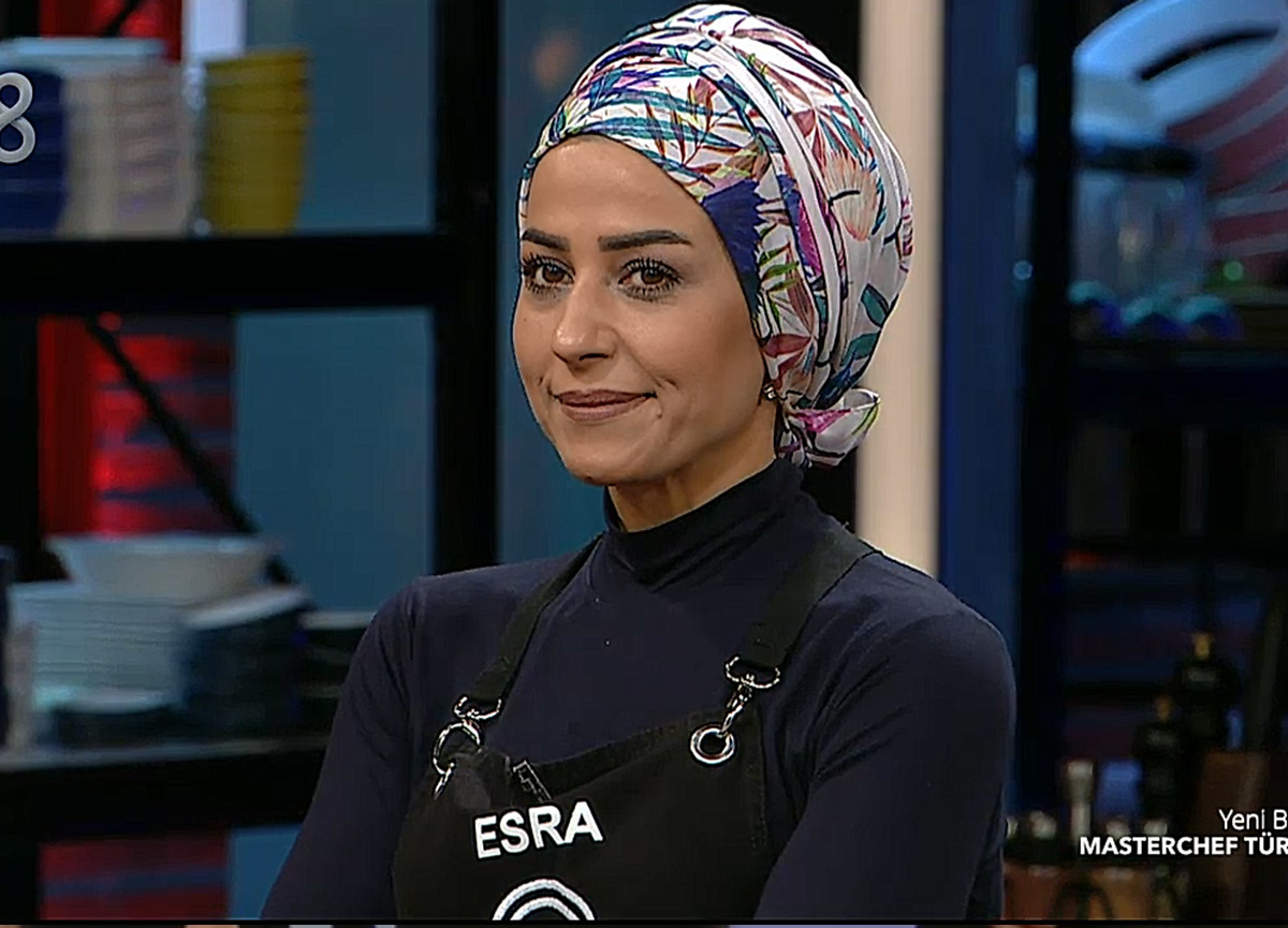 MasterChef Esra kimdir? 2020 MasterChef Türkiye yarışmacısı Esra Tokelli kaç yaşında, nereli?