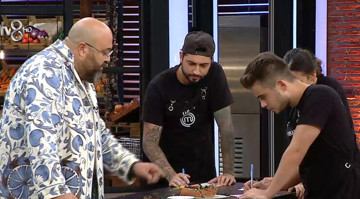 MasterChef’te dün gece kim elendi, hangi isim gitti? 1 Kasım Pazar MasterChef yarışmaya veda eden yarışmacı kim oldu?