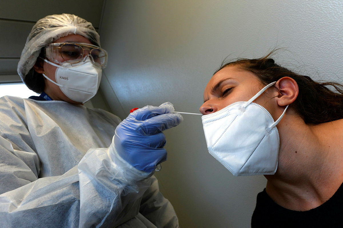 Fransa’da corona virüse teslim oldu! Her 30 saniyede bir kişi hastanelik oluyor