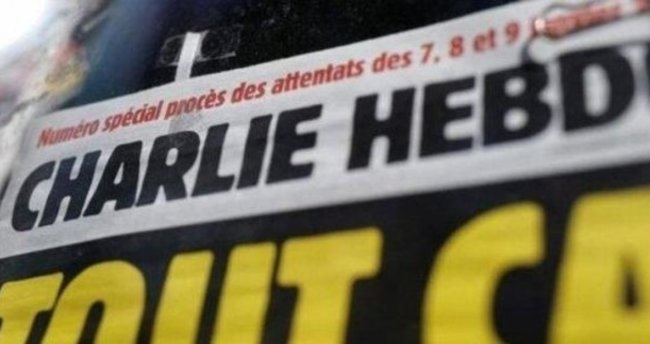 Charlie Hebdo’ya bir tepki de kendi ülkesinden!  Eski Bakan İğrenç dedi