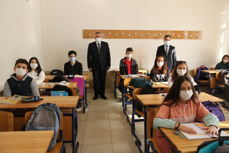 İlkokul, ortaokul ve lise sınavları ne zaman yapılacak? MEB’den İlkokul, ortaokul ve lise sınavları ile ilgili açıklama!