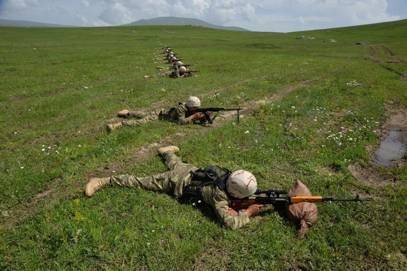 Son dakika haberi: Gece boyunca sürdü! Azerbaycan’dan Ermenistan’a büyük şok!