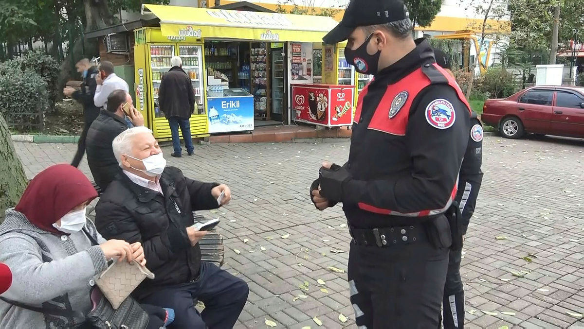 SON DAKİKA! İstanbul’da 65 yaş üstü sokağa çıkma yasağı var mı? İşte İstanbul’da 65 yaş üstü sokağa çıkma yasağı hangi saatlerde?