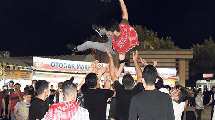 Salgından son dakika: Harita resmen kırmızıya büründü! Bakan Koca o ilimizi örnek göstermişti!