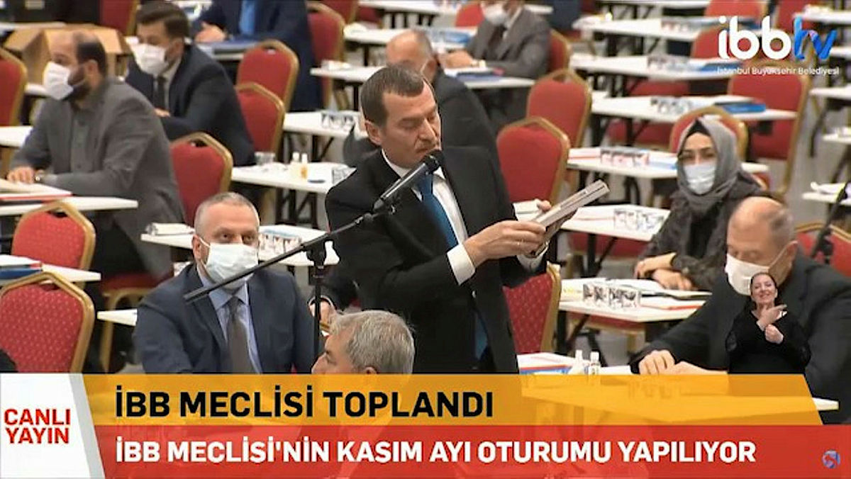 İBB’nin dağıttığı kitaplarda büyük skandal!