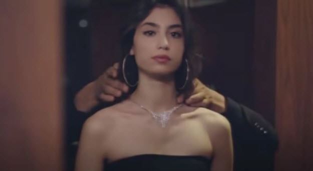 Kırmızı Oda Melek kimdir, hikayesi ne? Meliha’nın kızı Nilsu Yılmaz’ın canlandırdığı Melek yeni bölümde her şeyi itiraf ediyor…