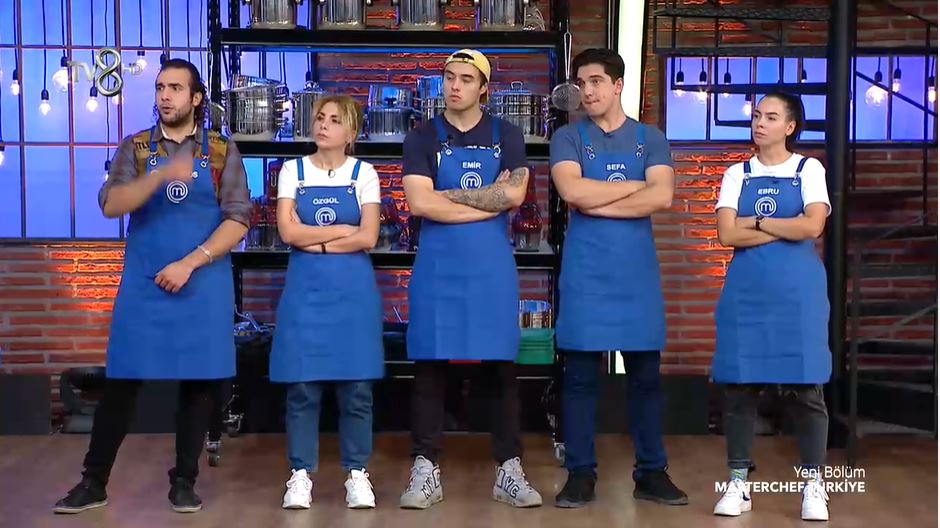 16 Kasım 2020 MasterChef mavi - kırmızı takımlar nasıl? Kaptanlar düellosunu kazanan isim... MasterChef kaptanlık oyununu kim kazandı?