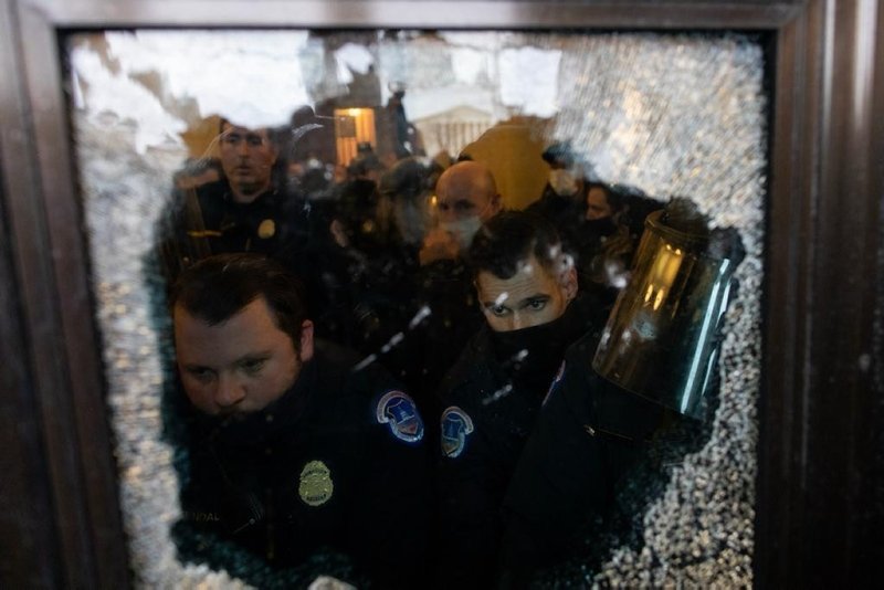 SON DAKİKA | ABD Başkanı Trump kabul etti! Joe Biden’ın başkanlığı tescillenirken kanlı gece: ABD’de son durum