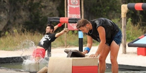 Survivor’da geçtiğimiz gece kim elendi, hangi yarışmacı adaya veda etti? 9 Mart 2021 Ünlüler Gönüllüler Survivor SMS sıralaması ile elenen isim kim oldu