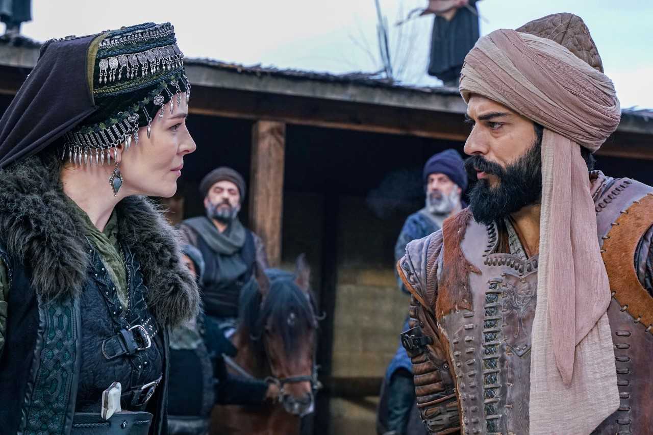 ATV ile Kuruluş Osman 49.bölüm fragmanı izle: Kuruluş Osman yeni bölümde Malhun Hatun yaralanıyor, Bala Hatun ile kılıçlar çekiliyor!