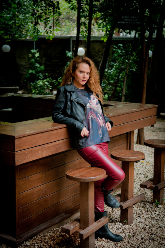 Aslı Orcan kimdir? Kırmızı Kamyon dizisi oyuncularından Aslı Orcan’ın hayatı, yaşı ve kariyeri...