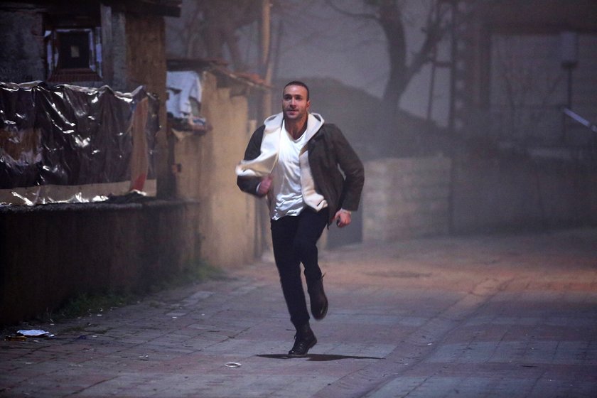 Kırmızı Kamyon konusu, oyuncuları ve çekildiği yer! Kırmızı Kamyon dizisi konusu ne, oyuncuları kim?