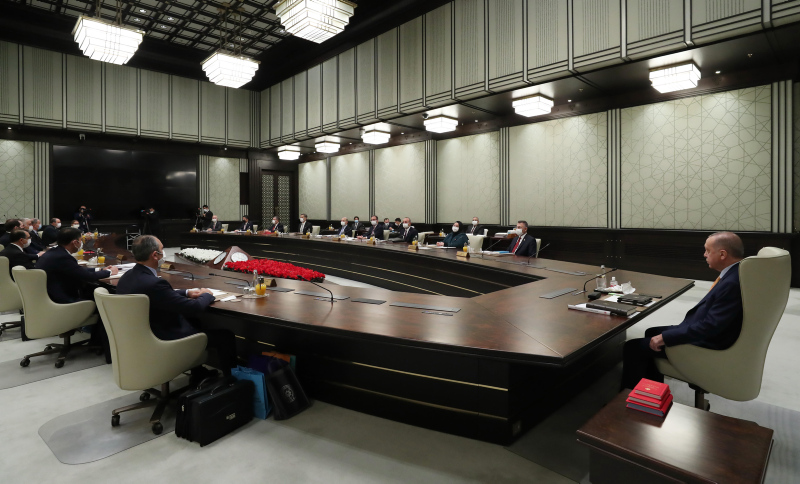 SON DAKİKA | Tam kapanma olacak mı, seyahat yasağı gelecek mi? Kabine toplantısı kararları ve Başkan Erdoğan’ın açıklaması bekleniyor!