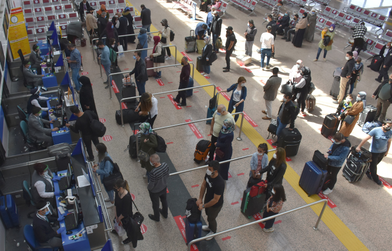 Son dakika | Tam kapanmada seyahat ve sokağa çıkma yasağı uyarısı: Oltaya gelmeyelim