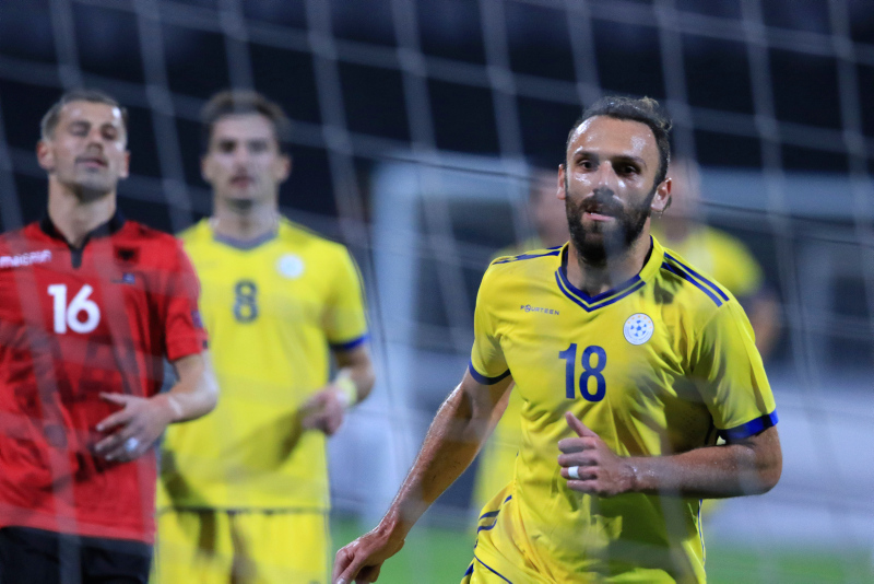 Son dakika spor haberi: Vedat Muriqı’nin eşinden Fenerbahçe taraftarını heyecanlandıran paylaşım!