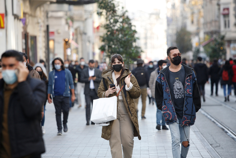 Son dakika haberler: Koronavirüste flaş 4. dalga uyarısı! Yeni varyantlar yeni kapanmaları getirebilir...