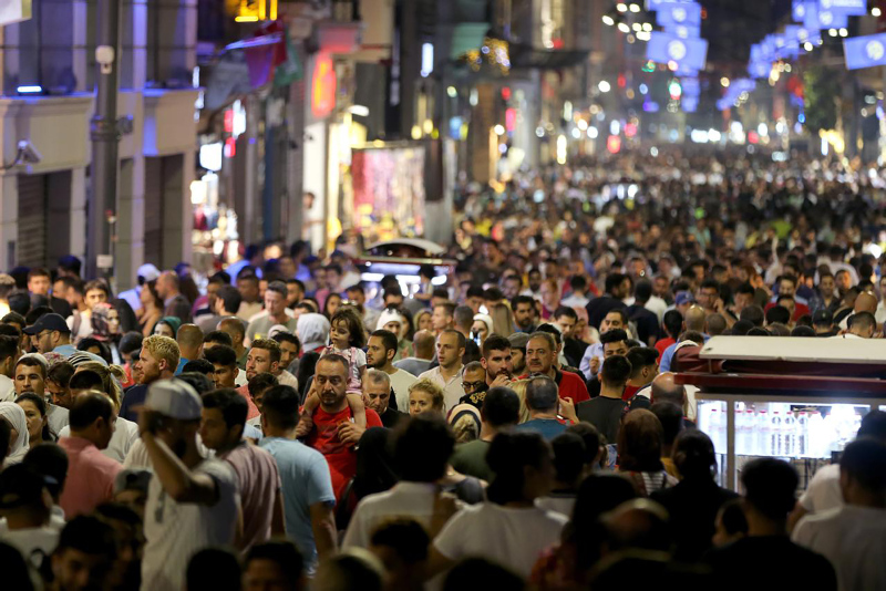 Son dakika haberler: Koronavirüste flaş 4. dalga uyarısı! Yeni varyantlar yeni kapanmaları getirebilir...