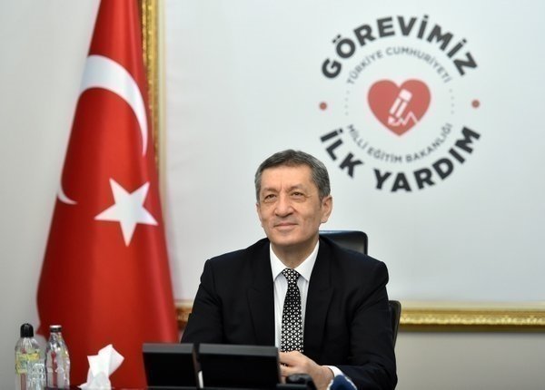 Karneler ne zaman verilecek ve E-Okul’dan mı alınacak? 2021 eğitim döneminde Karneler okullarda mı alınacak?